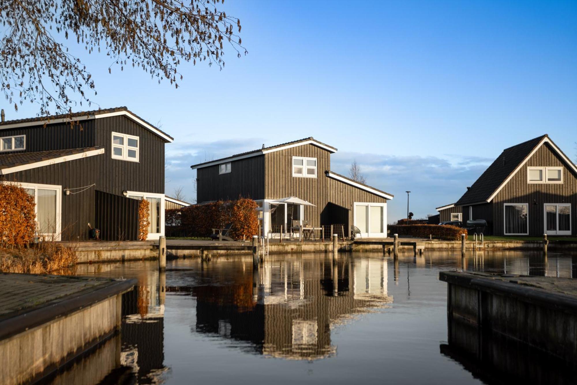 Waterpark Oan 'E Poel Bij Sneekermeer Terherne Bagian luar foto