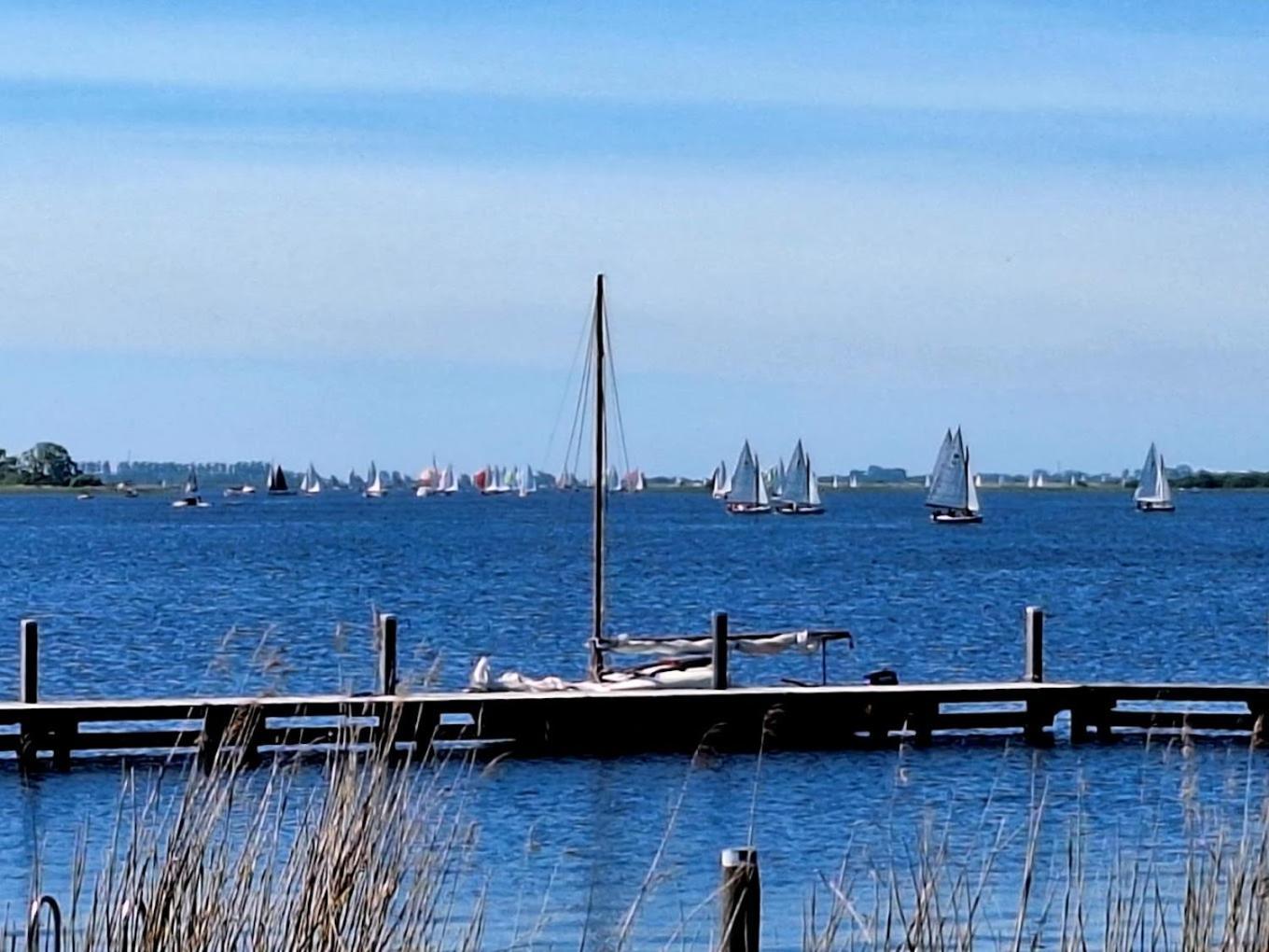 Waterpark Oan 'E Poel Bij Sneekermeer Terherne Bagian luar foto